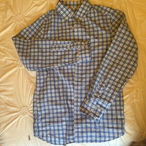 Vineyard Vines Blue and White Plaid Button-down Shirt. Button collar. Men’s XS